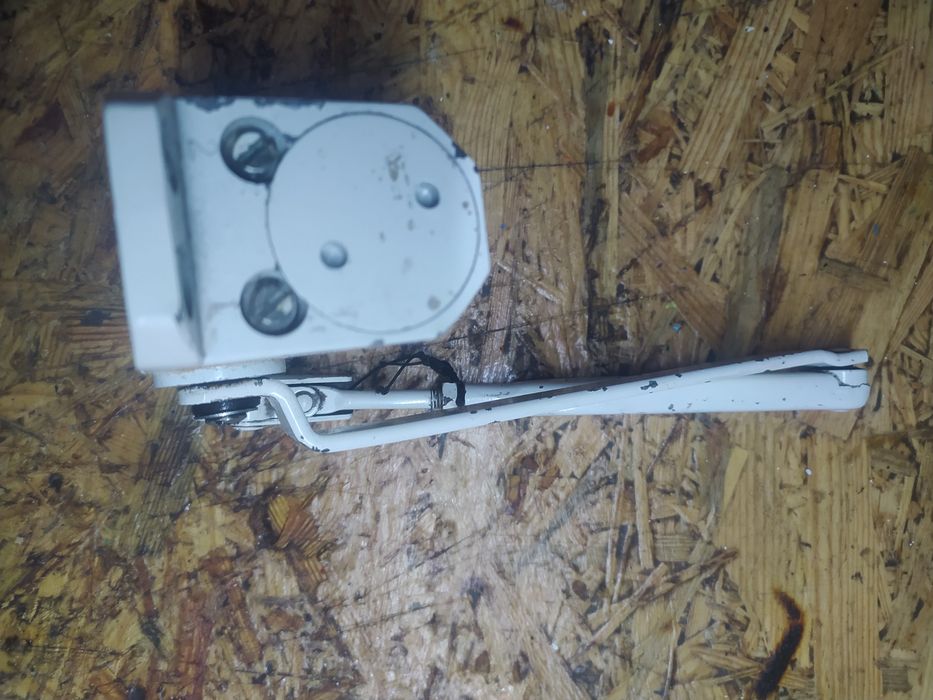 Доводчик VACHETTE.б.у.в отличном состоянии.