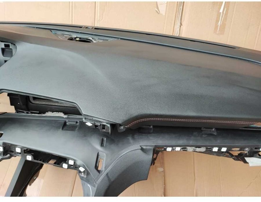 Deska konsola poduszki pasy PEUGEOT 3008 peugeot 5008 GT