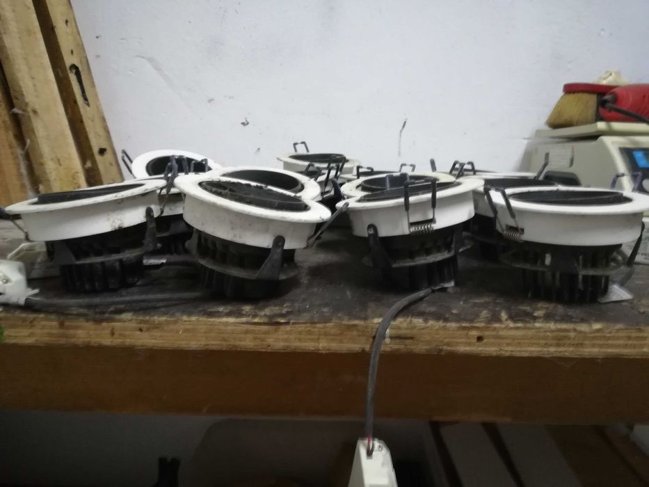 Lote de 13 focos de encastre com leds