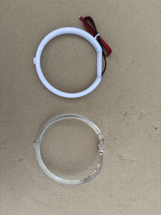 BMW E39 Ringi Cotton POLIFT Hella zestaw Plug and Play Mocne Białe