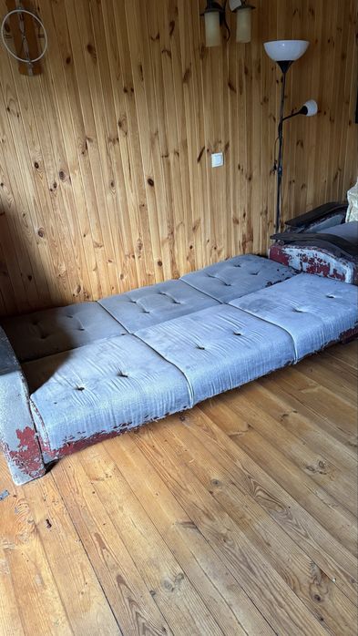 Продам два дивана под реставрацию