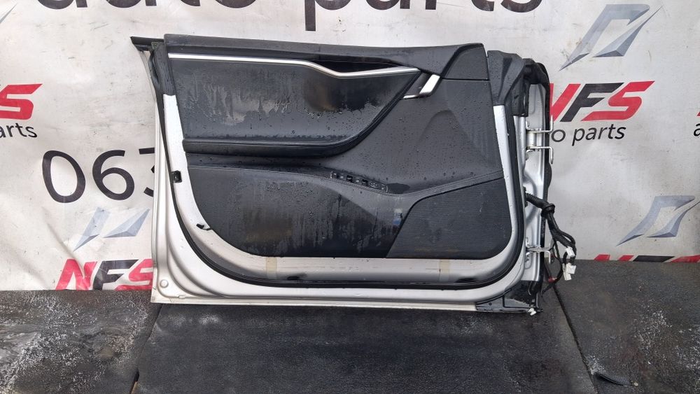 Передні ліві двері Tesla Model S 6006662-E0-H