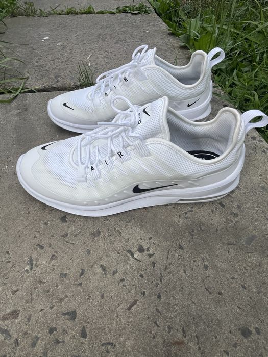 Кросівки nike air max.