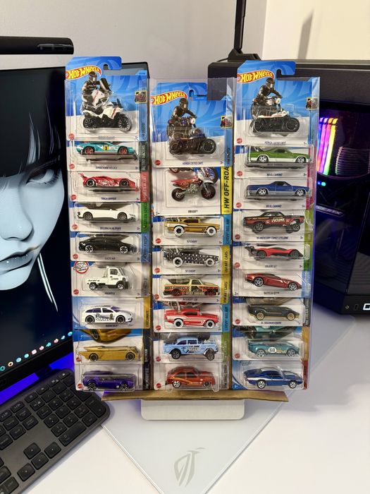 Hot Wheels розпродаж колекції. Діорами, органайзер, чохол, машинки.
