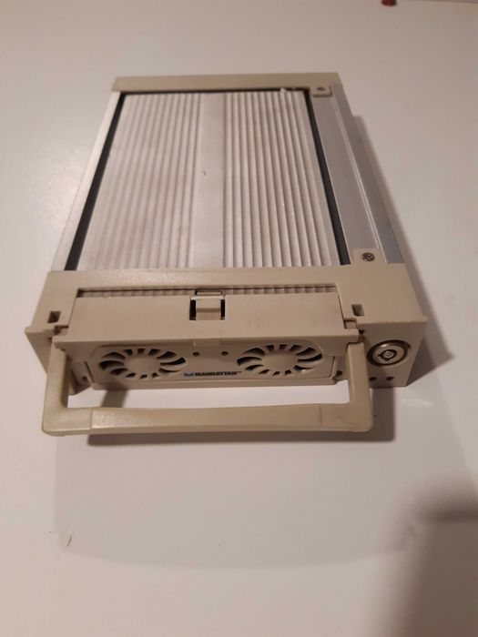 Kieszeń na dysk twardy HDD Manhattan 3,5″
