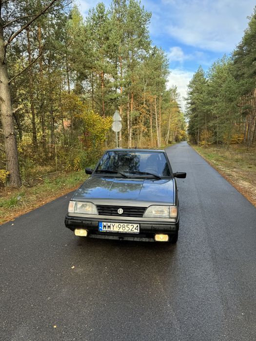 Polonez Caro