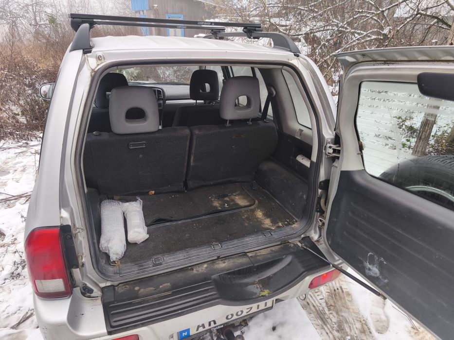 Автомобіль Suzuki Grand Vitara