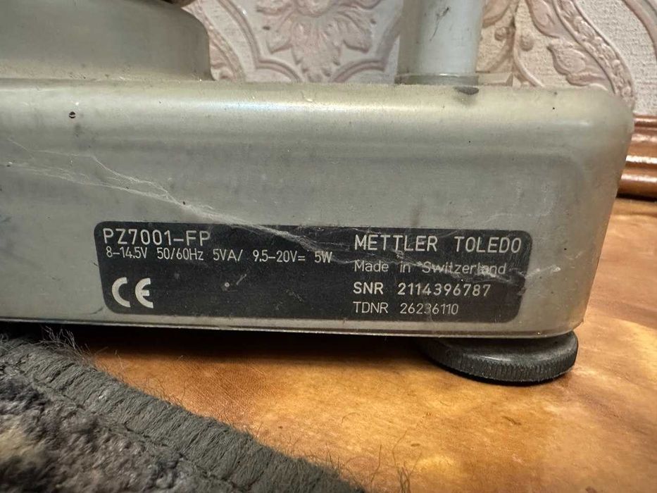 Ваги Mettler Toledo PZ7001-F Precision Balance