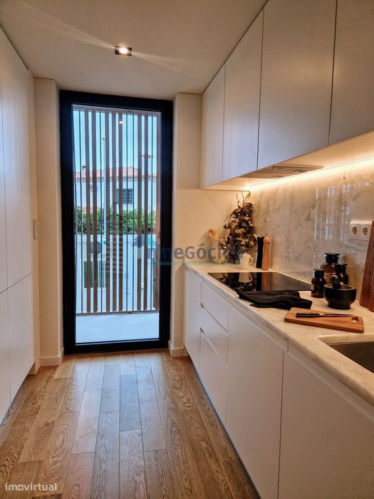 T1 com terraço-último andar -disponível em Setembro — Oliveira De Azeméis, Santiago De Riba-Ul, Ul, Macinhata Da Seixa E Madail, Aveiro