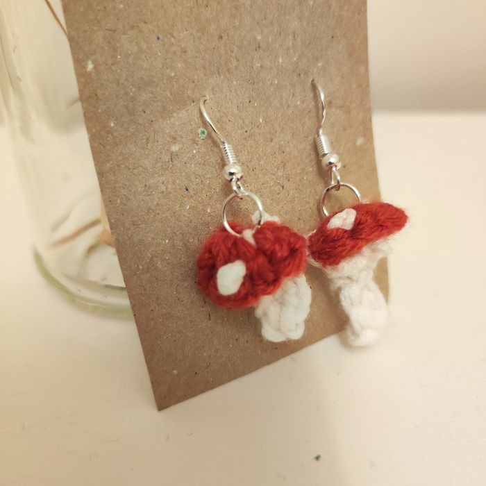 Kolczyki grzyby muchomory ręcznie robione na szydełku