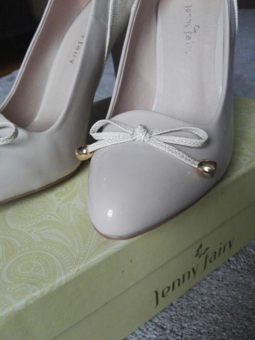 Buty Szpilki damskie kremowe Nowe - Rozm.38