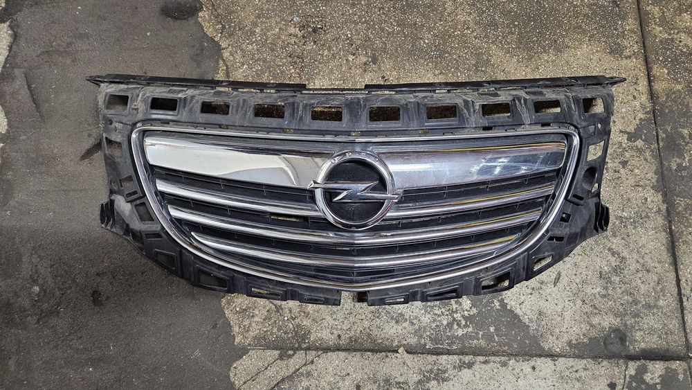 Grill logo emblemat znaczek przód przedni opel insignia a przedlift
