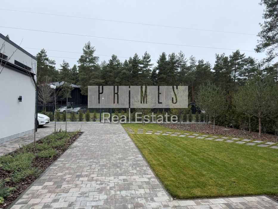 Продаж будинка 1200м2 КМ Riviera Village перша лінія води