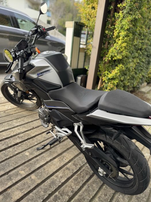 Moto FK Motors street fighter 125cc