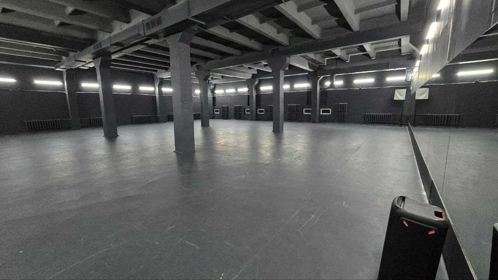 340 кв.м. Аренда большого зала для тренингов, конференций м. Минская