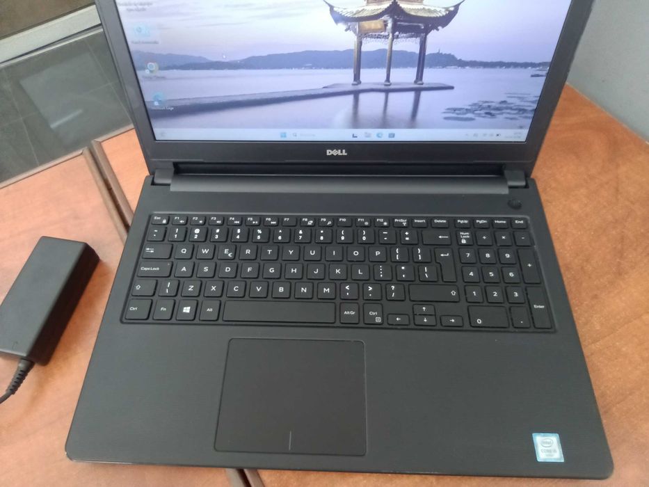 DELL Vostro 3559 15,6 " led P52F