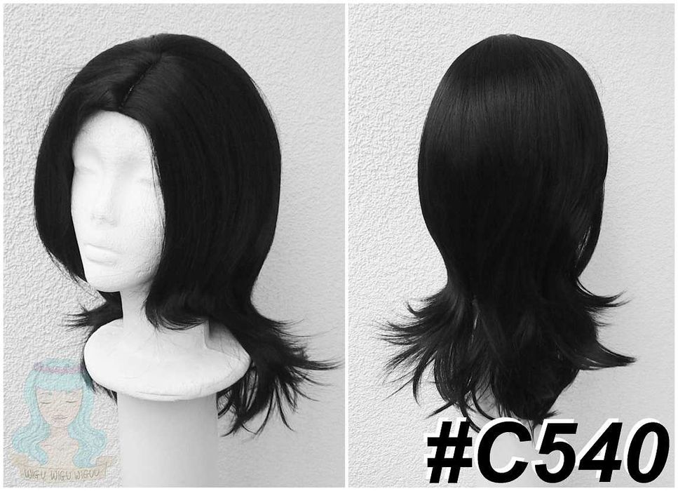 Czarna krótka peruka męska z przedziałkiem bez grzywki do ramion cieniowana cosplay wig czarny męski na konwent halloween imprezę przebranie zabawę
