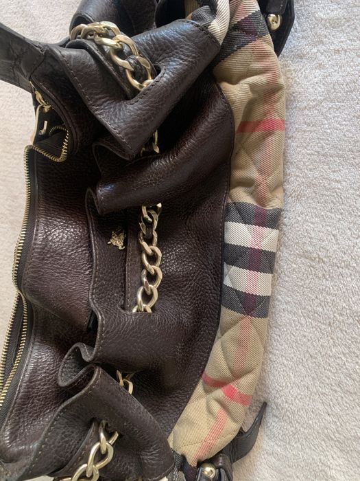 Mala Burberry. Preço nova 950€.