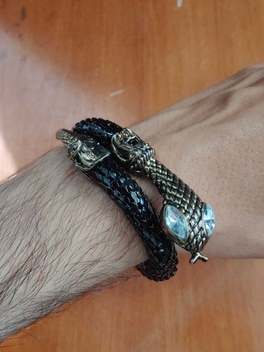 pulseira com cobra
