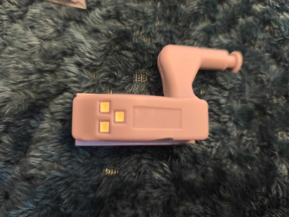 Oświetlenie do szafek LED - na zawiasy