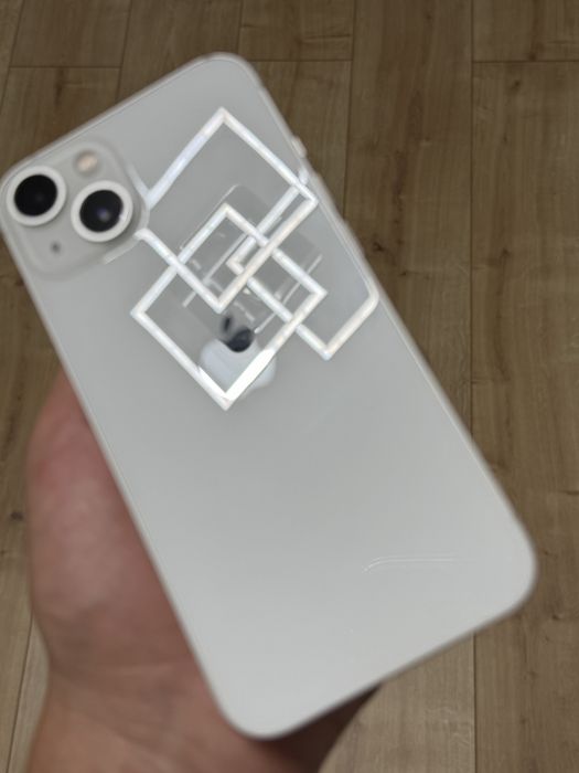 iPhone 13 128 GB white