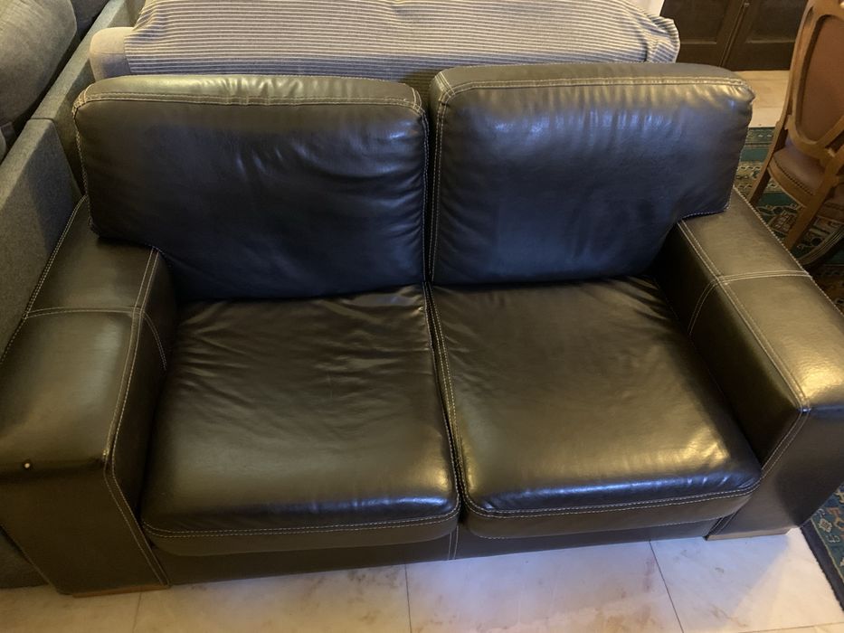 Sofás de 3 lugares e 4 lugares