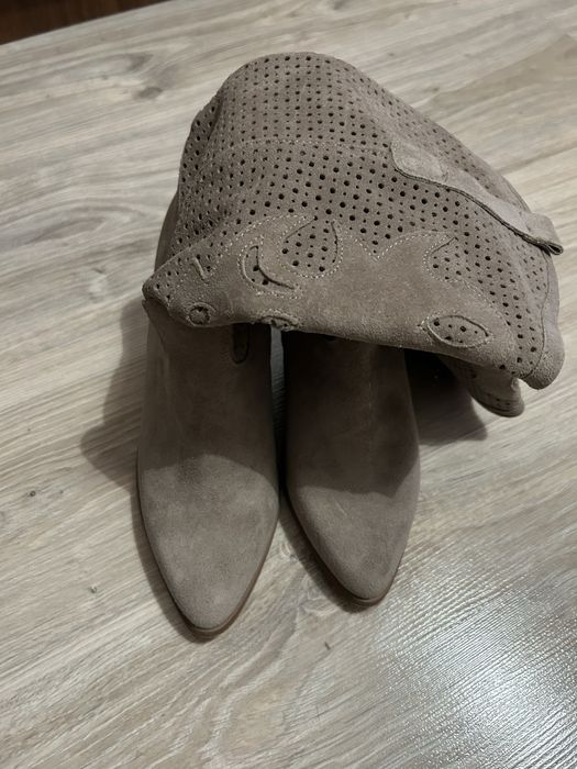 Sprzrdam Buty botki saway