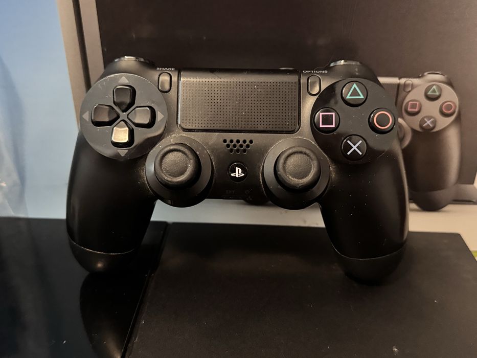 PS4 fat com 500GB