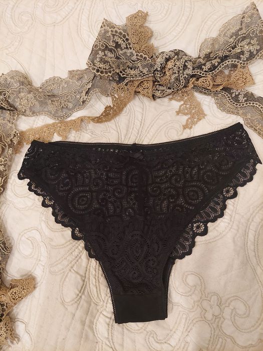 Трусики з італійського та французького мережива