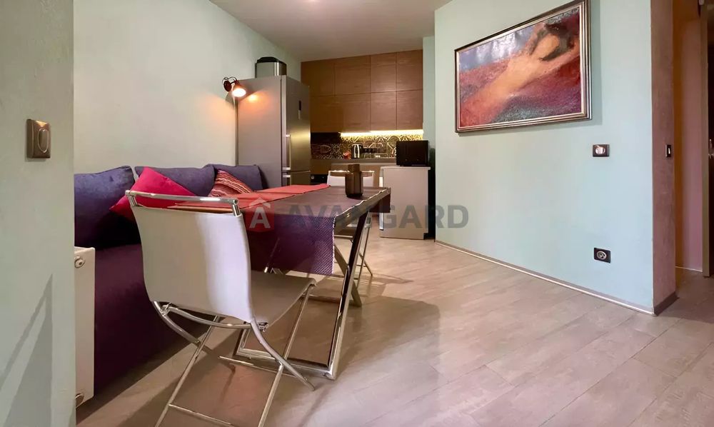 Продаж квартири з дизайнерським ремонтом у ЖК “4 Сезони” біля метро