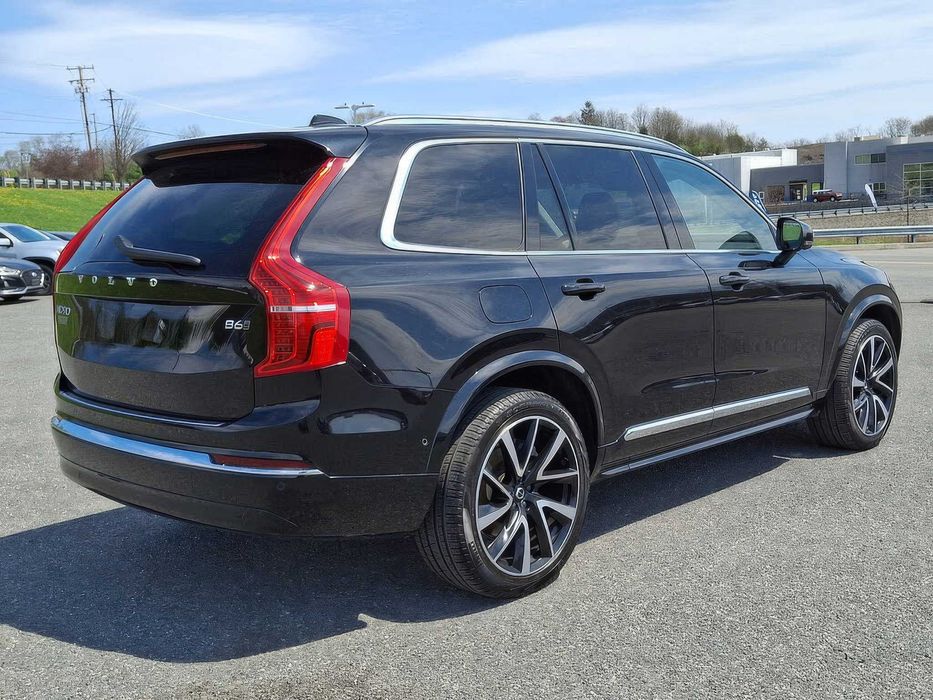Volvo XC90      2023