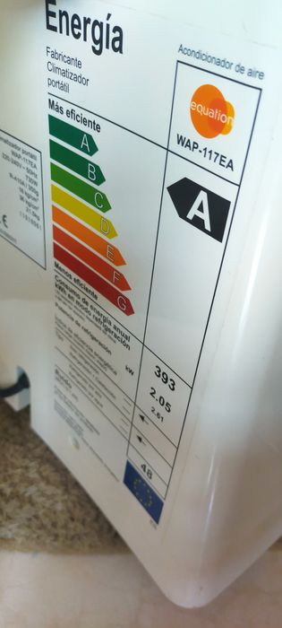 mesa, cadeira nórdica,  ar condicionado, Raquete. Saco boxe, corda nav