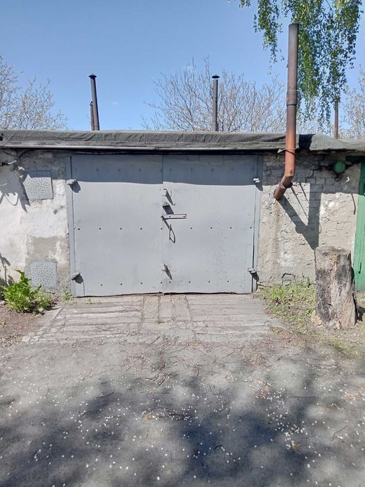Продам гараж район лікарні