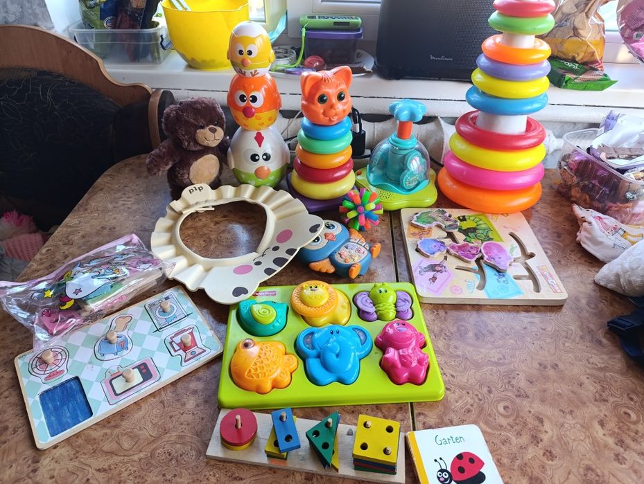 Іграшки , великий пакет