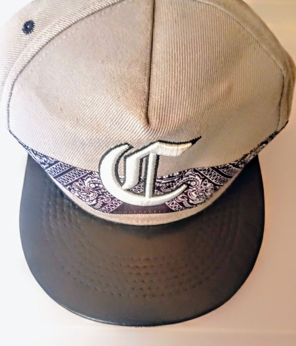 Boné Cayler & Sons .