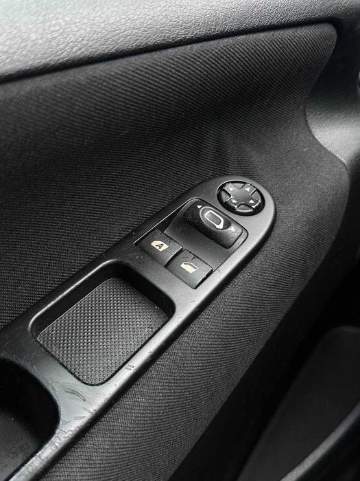 Peugeot 207 2008р. 1.4 бензин Кредит/Лізинг/Обмін/Розстрочка