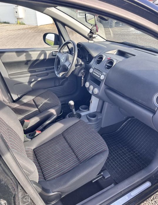 Mitsubishi Colt.