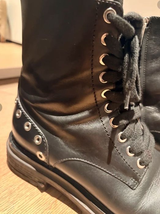 czarne, wiązane i na zamek botki Sergio Rossi, rozmiar 39