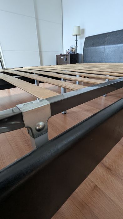 Cama de casal 140x200cm