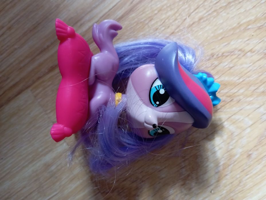 Figurka LPS- Zoe