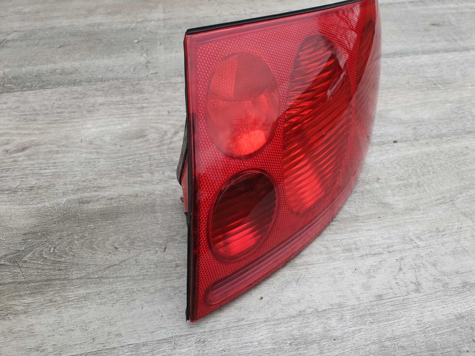 Audi TT 8N Lampa tył prawa