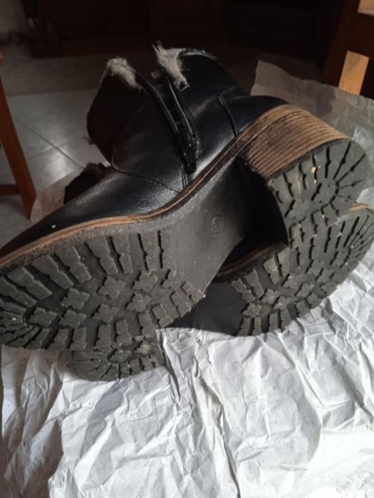 Vendo botas usadas em pele Nº36