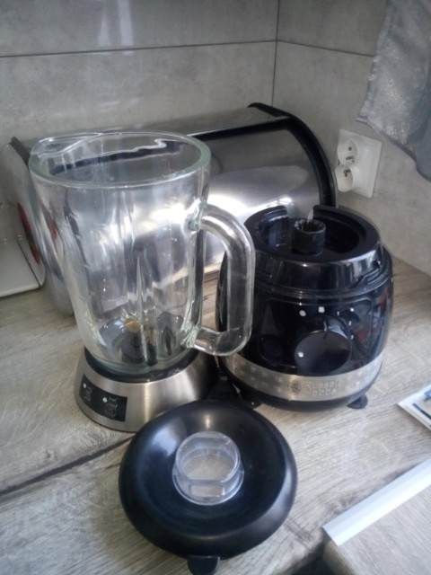 Blender kielichowy Russel Hobbs Illumina 850W