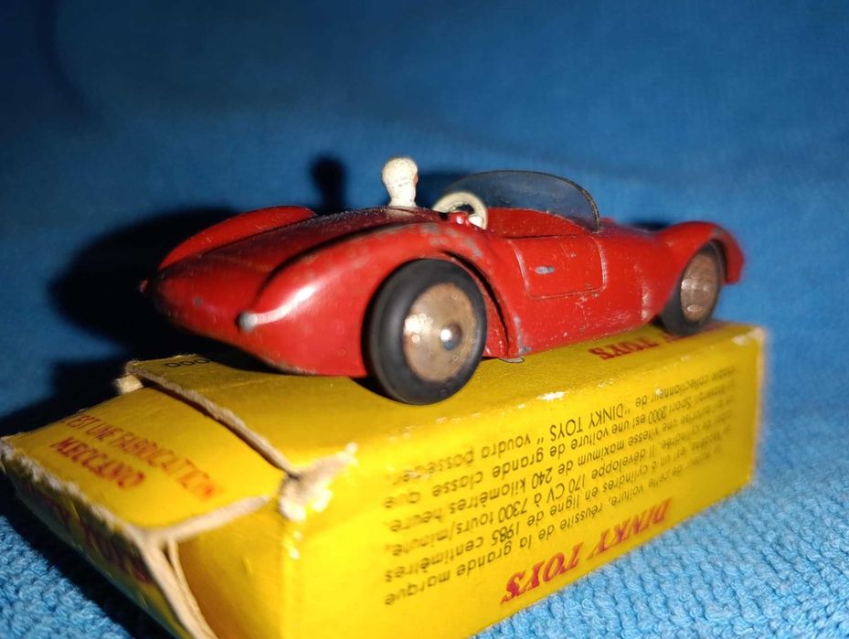 Dinky Toys Maserati Sport 2000