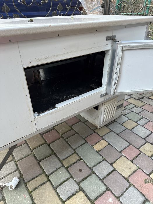 Продам холодильний стіл