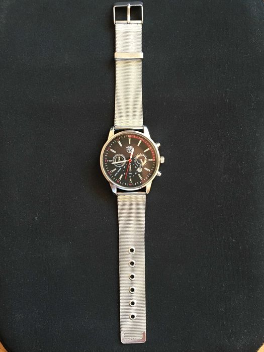 Quartz fashion watches