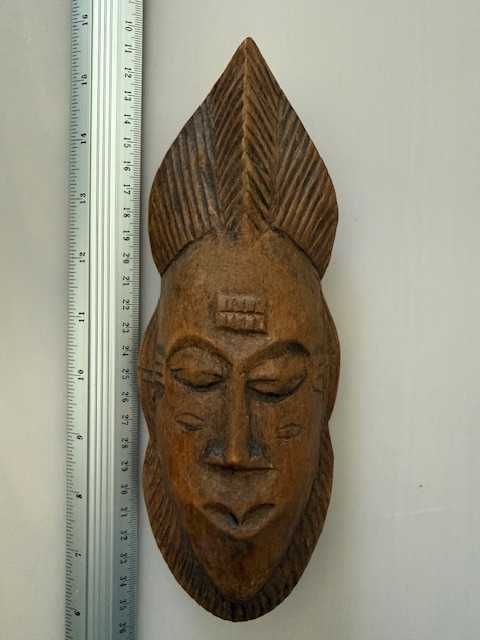 Máscaras africanas e outros países