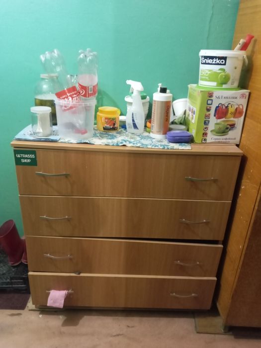 Продам гарну  кімнату з ремонтом та меблями!Світло не відключають!