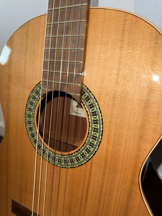 (NOVA) Guitarra clássica Paco Castillo 201