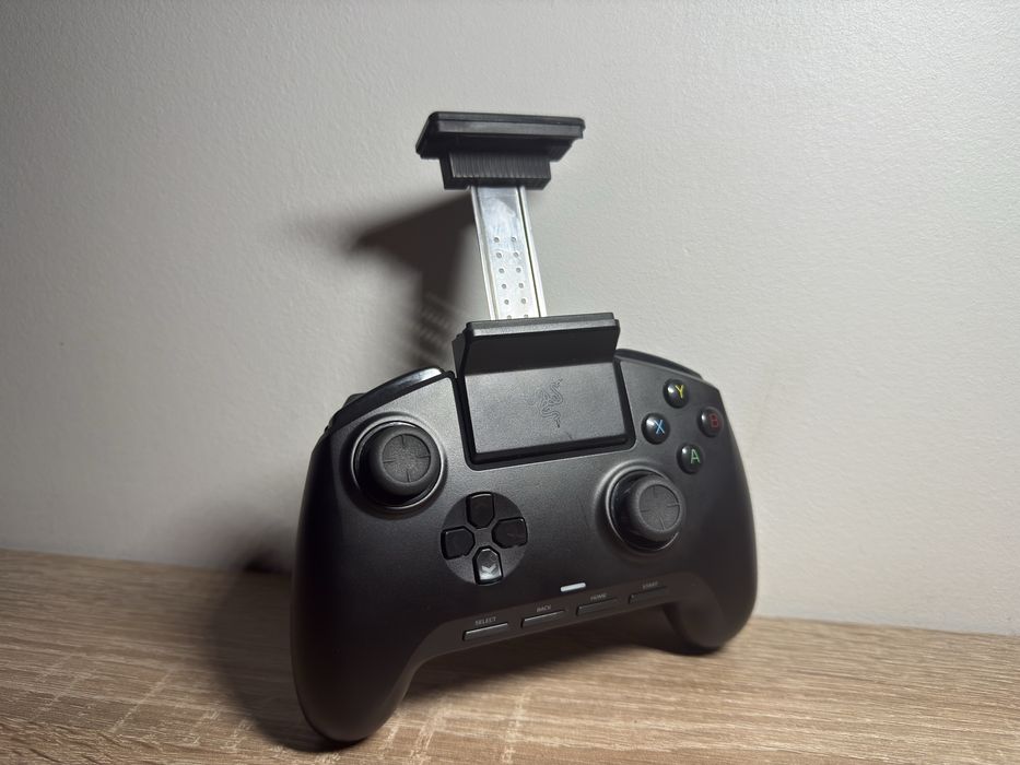 Ігровий контролер для телефона Razer raiju mobile